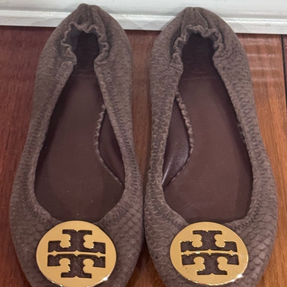 Tory Burch Taupe Quilted Ballet Flats with Gold Logo Medallion